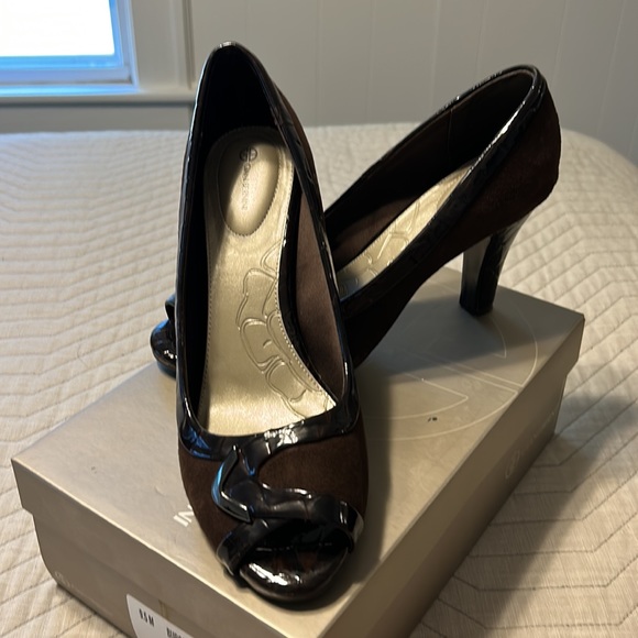 Guano Bernini dk brown heels size 9.5M with original box worn once - Picture 4 of 6